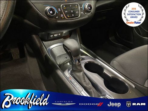 Used 2024 Chevrolet Malibu LT image 24