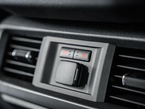 Certified 2025 Ford F150 Lariat w/ Equipment Group 502A High image 39