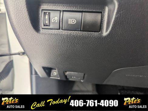 Used 2020 Toyota RAV4 LE image 23