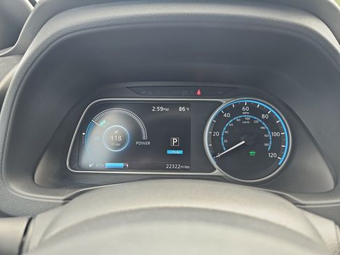 Used 2024 Nissan Leaf S FWD image 20