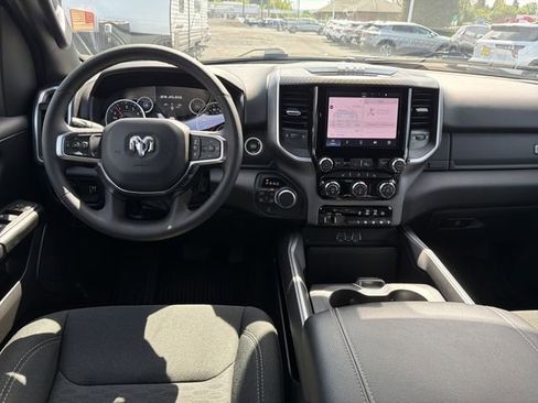 Used 2025 RAM 1500 Big Horn AWD/4WD image 12
