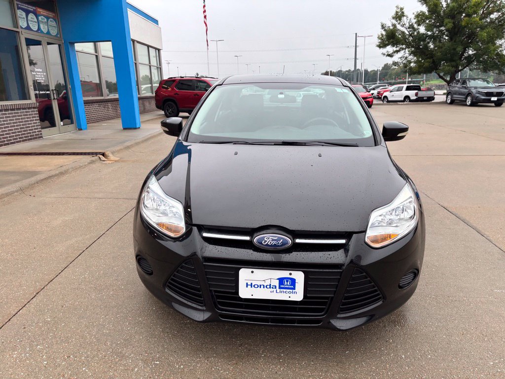 Used 2013 Ford Focus SE FWD image 2