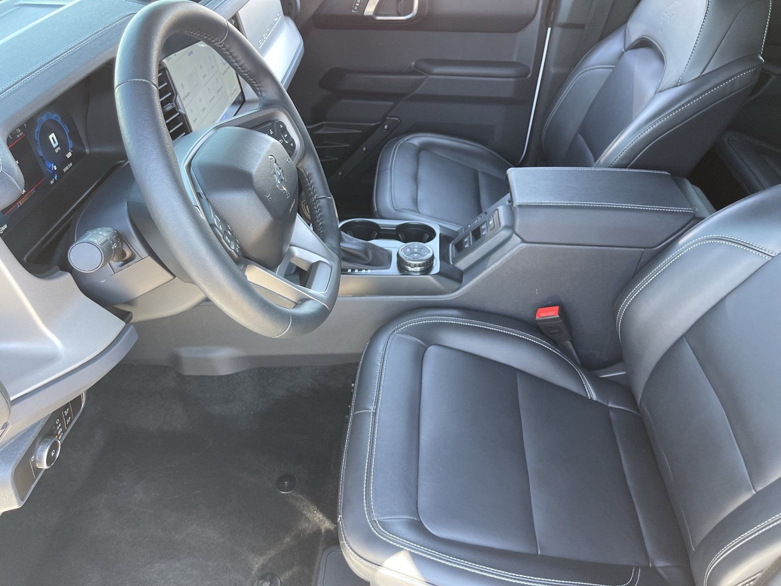 Used 2026 Ford Bronco Outer Banks AWD/4WD image 21
