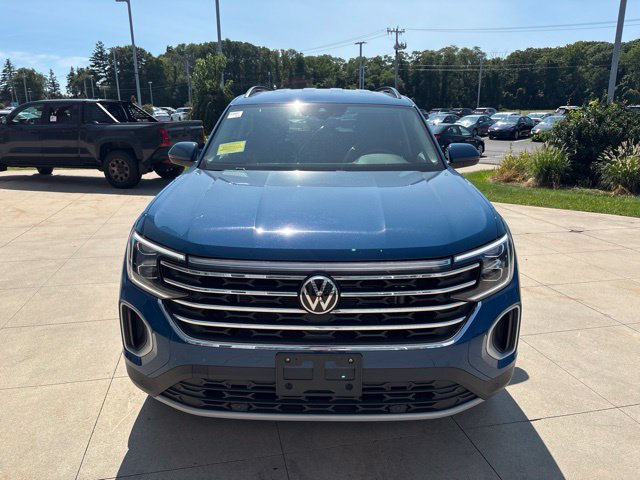 Used 2026 Volkswagen Atlas SE AWD/4WD image 3