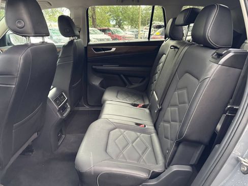 Used 2026 Volkswagen Atlas SE FWD image 41