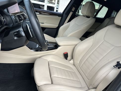Used 2019 BMW X4 xDrive30i w/ Premium Package image 10