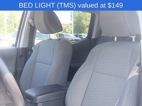 Used 2023 Toyota Tacoma SR5 AWD/4WD image 5
