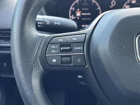 Used 2024 Honda HR-V LX image 27