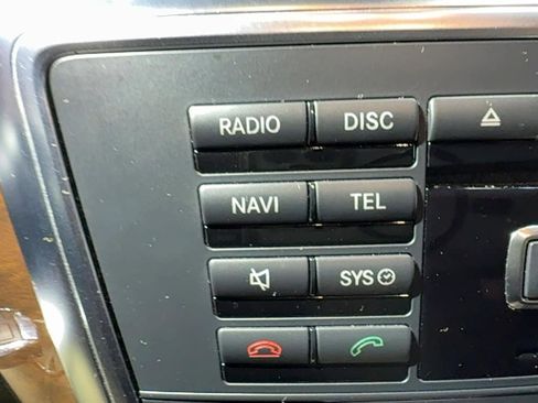 Used 2015 Mercedes-Benz GL 450 4MATIC image 27