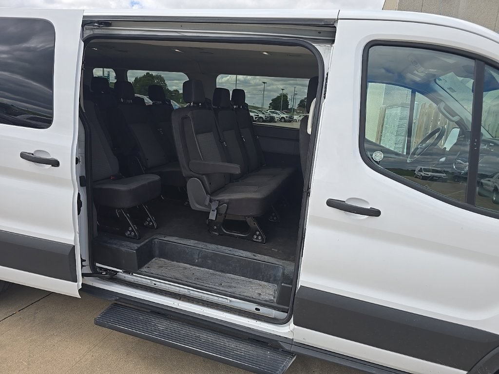 Used 2023 Ford Transit 350 XLT RWD image 10