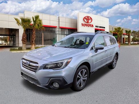 Used 2018 Subaru Outback 2.5i Limited image 8