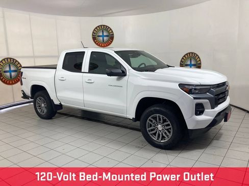 Used 2025 Chevrolet Colorado LT w/ LT Convenience Package AWD/4WD image 21