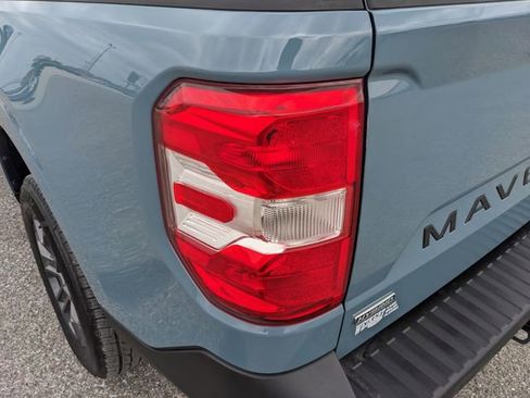 Used 2023 Ford Maverick XLT image 10