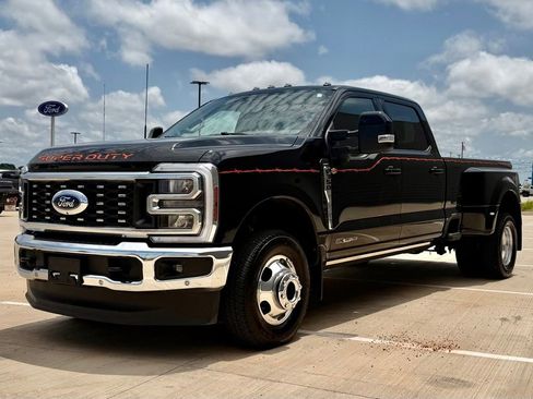 Certified 2026 Ford F350 Lariat w/ Lariat Ultimate Package AWD/4WD image 6