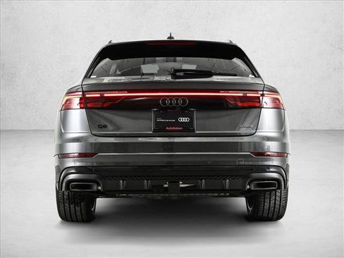 Used 2025 Audi Q8 Premium Plus w/ Premium Plus Package image 7
