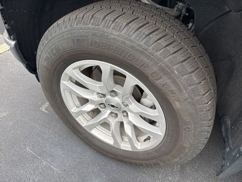 Used 2020 Chevrolet Silverado 1500 RST image 12