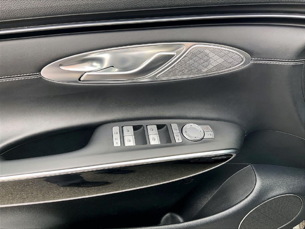 Used 2025 Genesis GV70 2.5T AWD/4WD image 35
