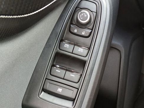 Used 2022 Subaru Crosstrek 2.0i Premium image 29