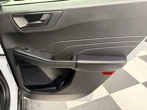 Used 2025 Ford Escape Active image 23