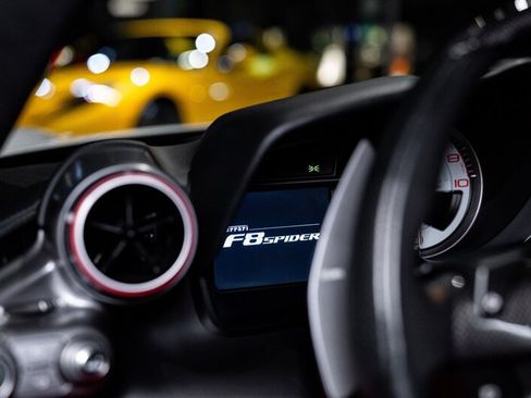 Used 2021 Ferrari F8 Tributo RWD image 24