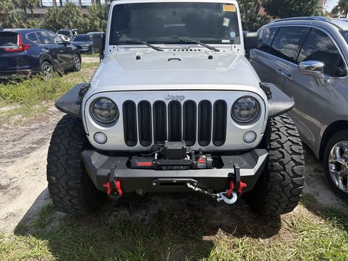 Used 2012 Jeep Wrangler Sport w/ Connectivity Group AWD/4WD image 4