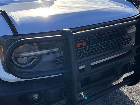 Used 2023 Ford Bronco Badlands image 28