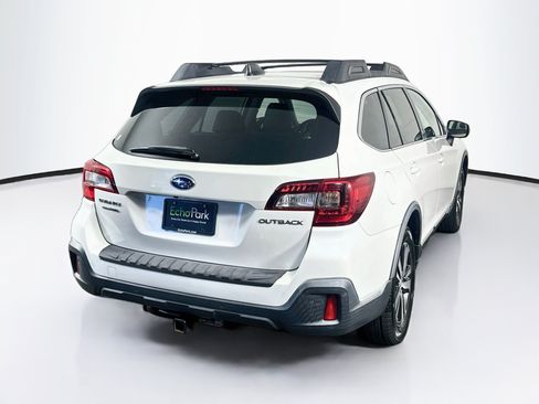 Used 2019 Subaru Outback 2.5i Limited AWD/4WD image 9
