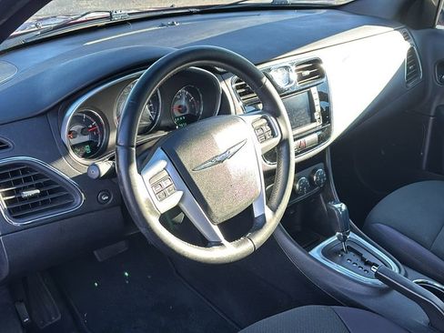 Used 2012 Chrysler 200 Touring image 21