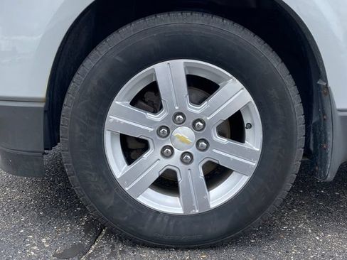 Used 2012 Chevrolet Traverse LT FWD image 14