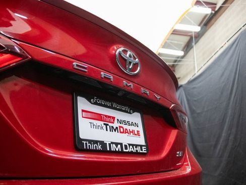 Used 2022 Toyota Camry SE image 13