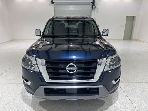 Used 2023 Nissan Armada Platinum w/ Captain's Chairs Package RWD image 8