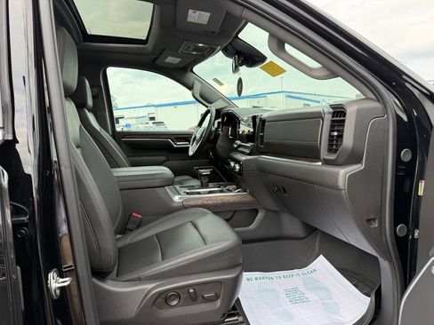 Used 2025 GMC Sierra 1500 SLT w/ SLT Premium Package AWD/4WD image 18