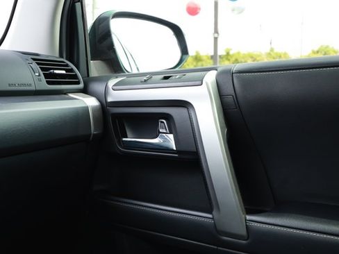 Used 2023 Toyota 4Runner SR5 Premium w/ Moonroof Package RWD image 29