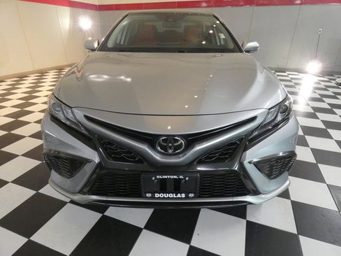 Used 2022 Toyota Camry XSE image 2