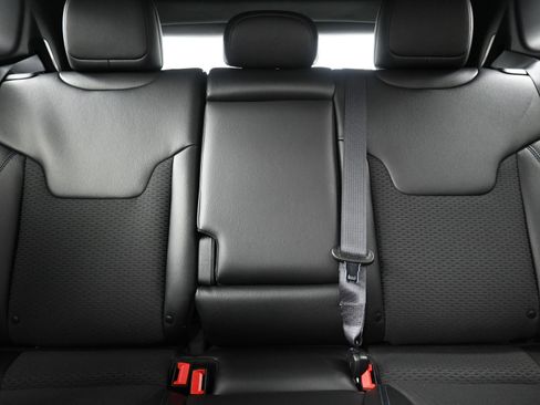 New 2026 Jeep Compass Latitude AWD/4WD image 9