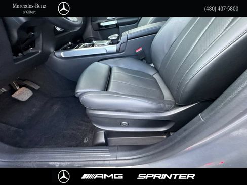 Used 2022 Mercedes-Benz GLB 250 4MATIC image 15