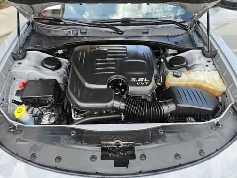 Used 2022 Dodge Charger SXT w/ Blacktop Package image 28