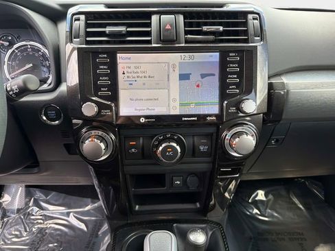 Used 2022 Toyota 4Runner TRD Off-Road Premium image 21