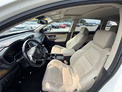 Used 2018 Honda CR-V Touring image 9