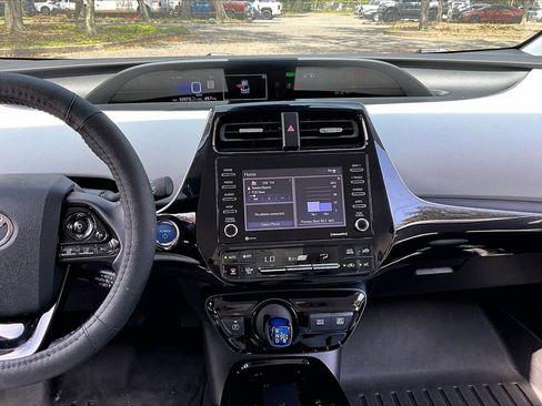 Used 2022 Toyota Prius XLE FWD image 9