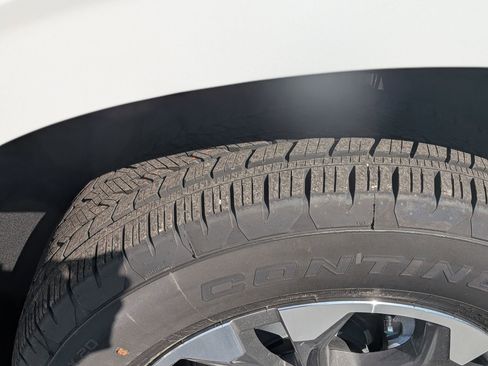New 2026 Chevrolet Tahoe LS AWD/4WD image 11