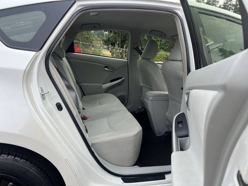 Used 2015 Toyota Prius Two FWD image 21