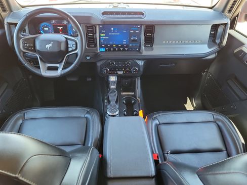Certified 2025 Ford Bronco Badlands AWD/4WD image 13