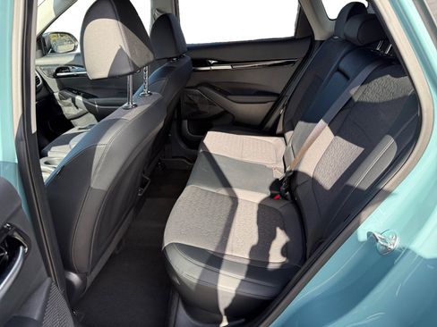 Certified 2025 Kia Seltos S AWD/4WD image 16