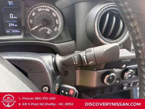 Used 2019 Toyota Tacoma TRD Off-Road AWD/4WD image 25