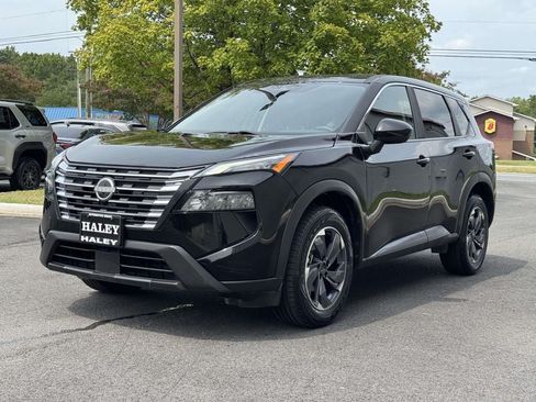 Used 2024 Nissan Rogue SV FWD image 24