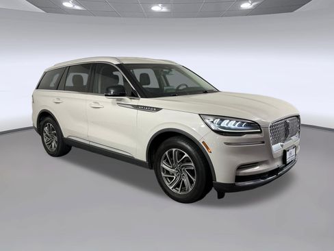 Used 2023 Lincoln Aviator 2WD image 33