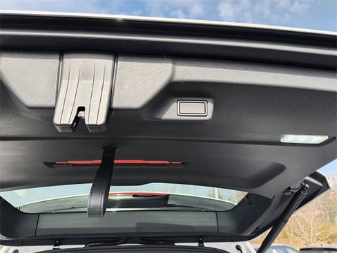 New 2025 Volkswagen ID. Buzz Pro S image 31