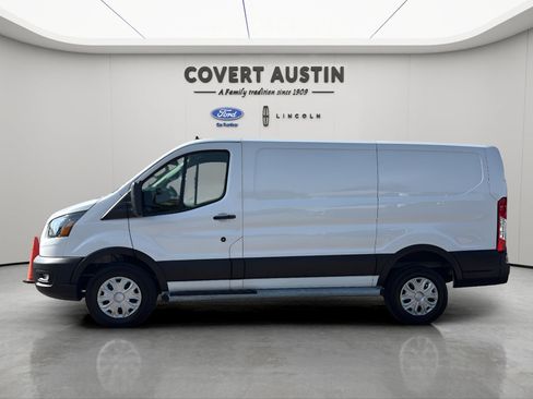 Certified 2025 Ford Transit 250 Low Roof w/ Exterior Upgrade Package RWD image 2