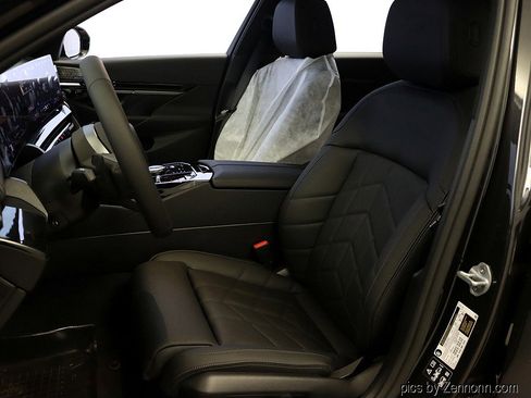 Used 2026 BMW 530i xDrive w/ M Sport Package image 10